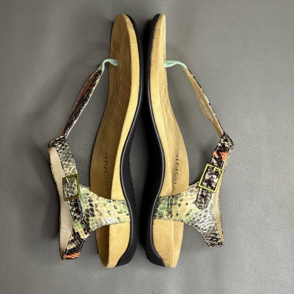 Vionic Snakeskin Pattern Leather T-Strap Multicolored Sandals Size 8 - Picture 9 of 13